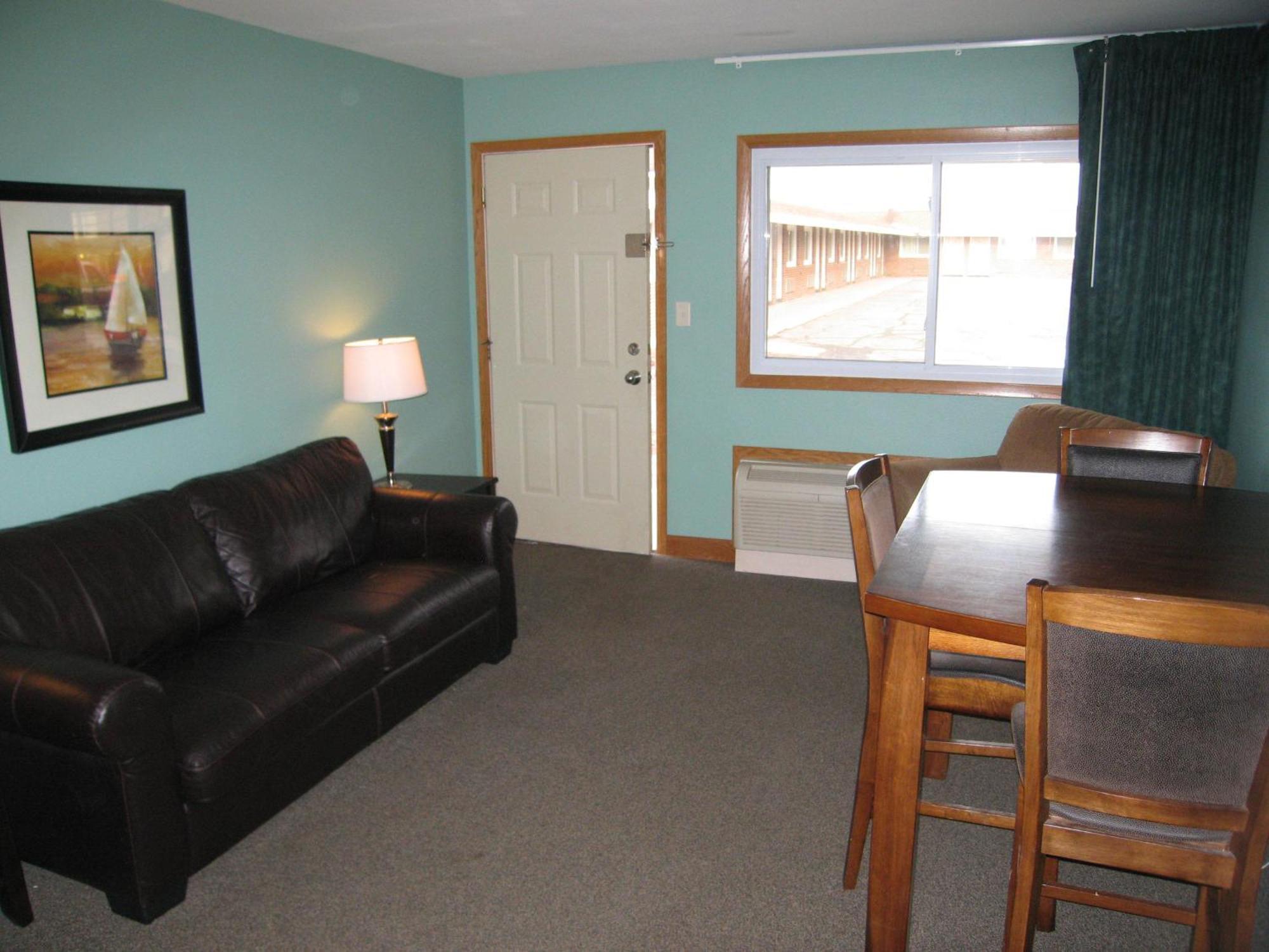 Travelers Lodge Marshall Room photo
