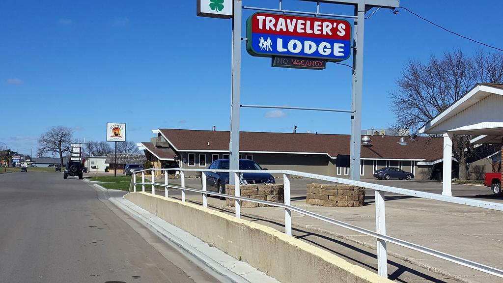 Travelers Lodge Marshall Exterior photo
