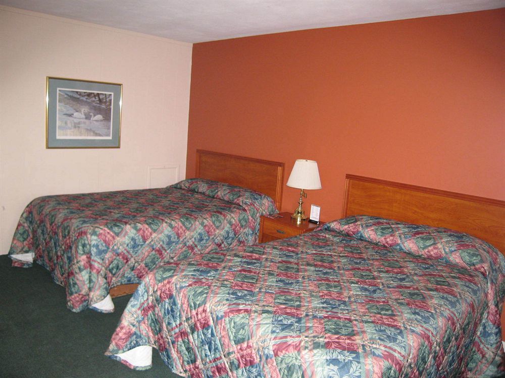 Travelers Lodge Marshall Exterior photo